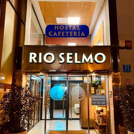 Hostal Rio Selmo Ponferrada Exteriér fotografie