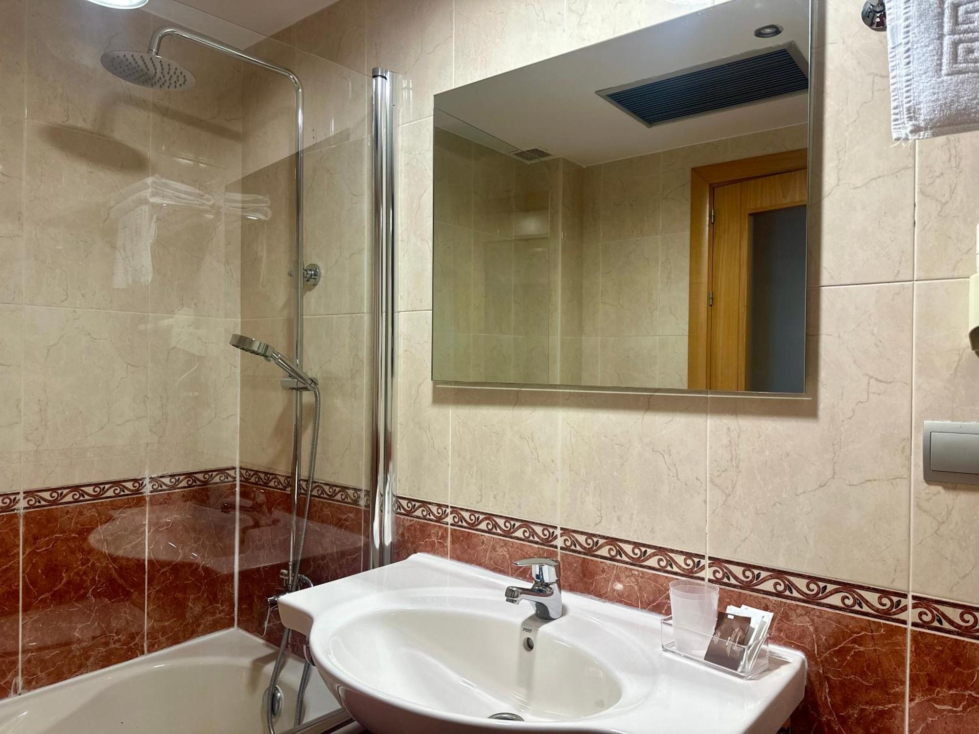 Hostal Rio Selmo Ponferrada Exteriér fotografie